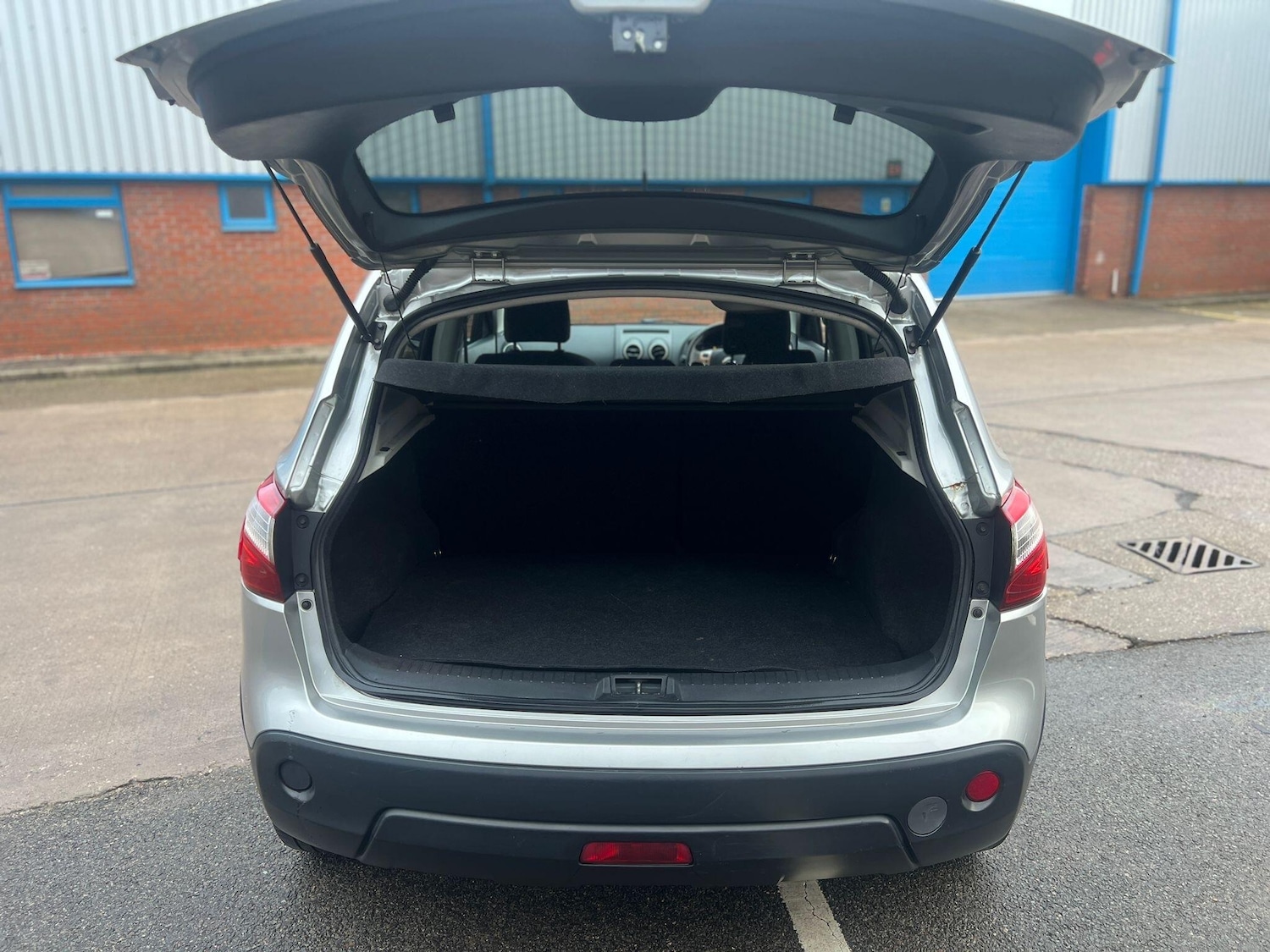 Used Nissan Qashqai 2012 for sale - 76743468: Photo 28