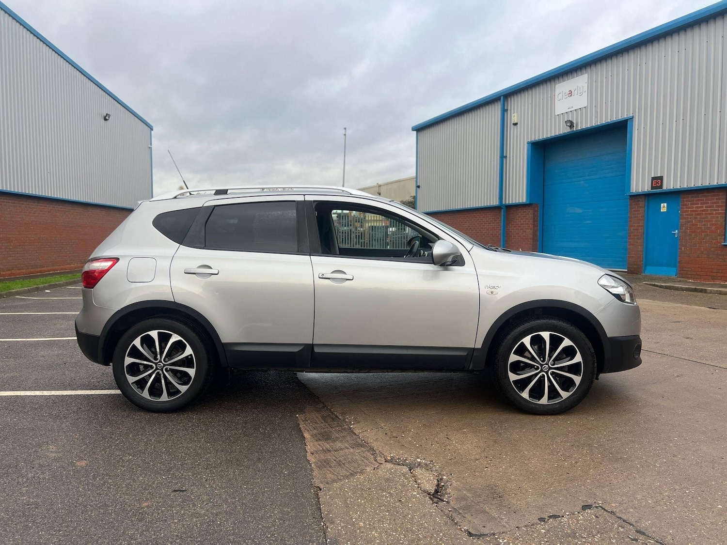 Used Nissan Qashqai 2012 for sale - 76743468: Photo 4