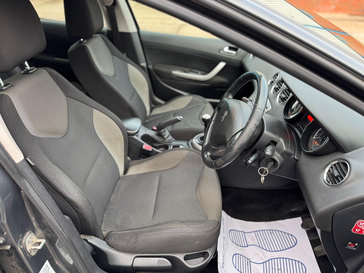 Used Peugeot 308 2013 for sale - 77202718: Photo 13