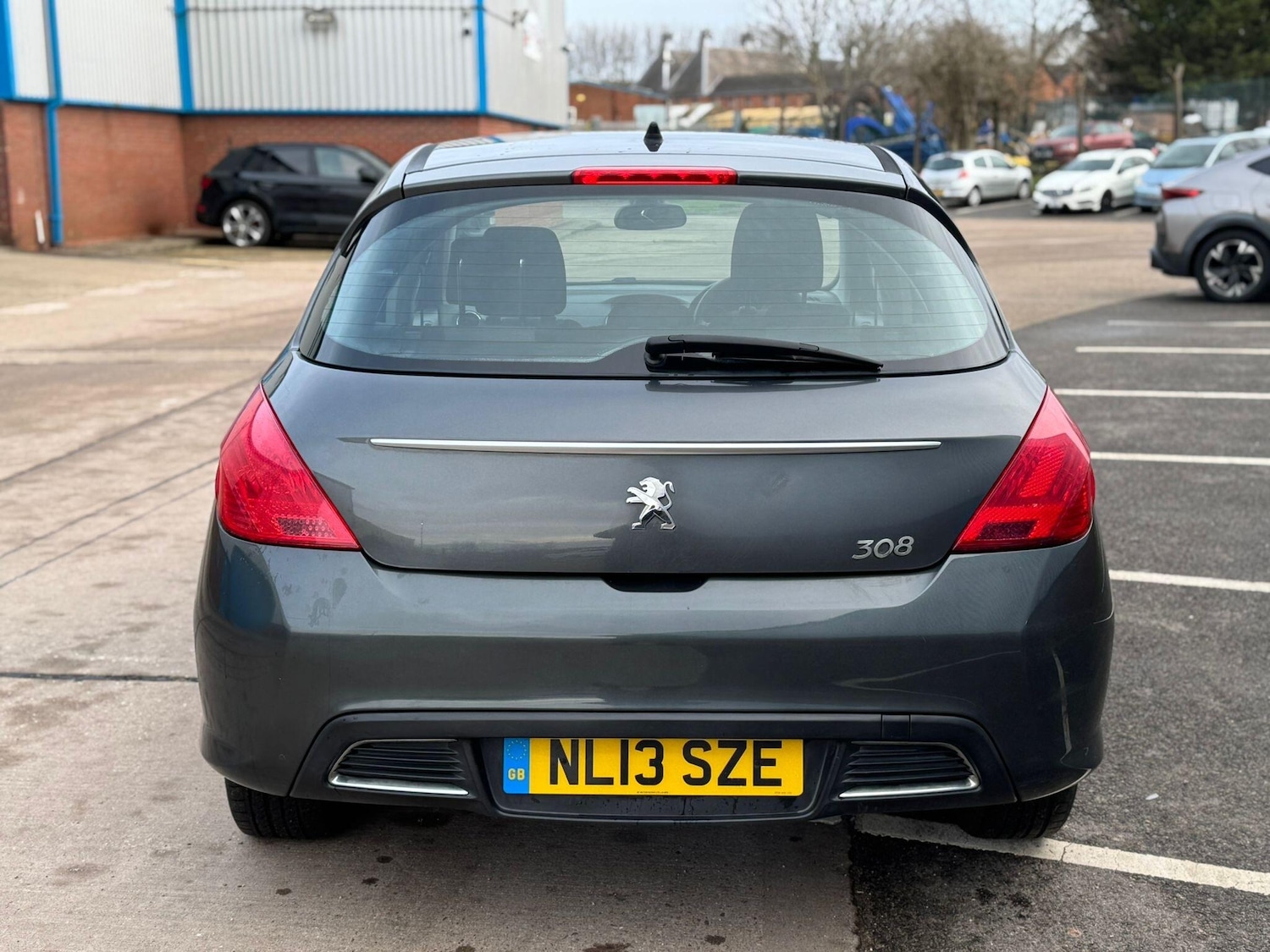 Used Peugeot 308 2013 for sale - 77202718: Photo 2