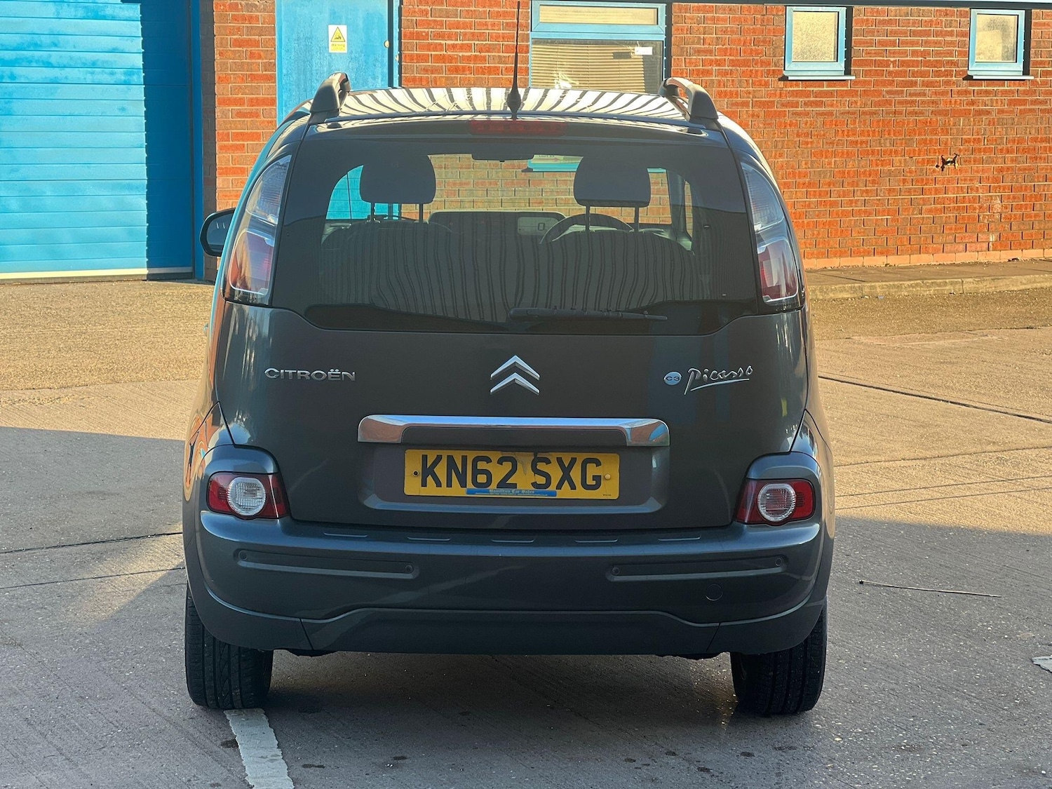 Used Citroen C3 Picasso 2012 for sale - 77097968: Photo 2