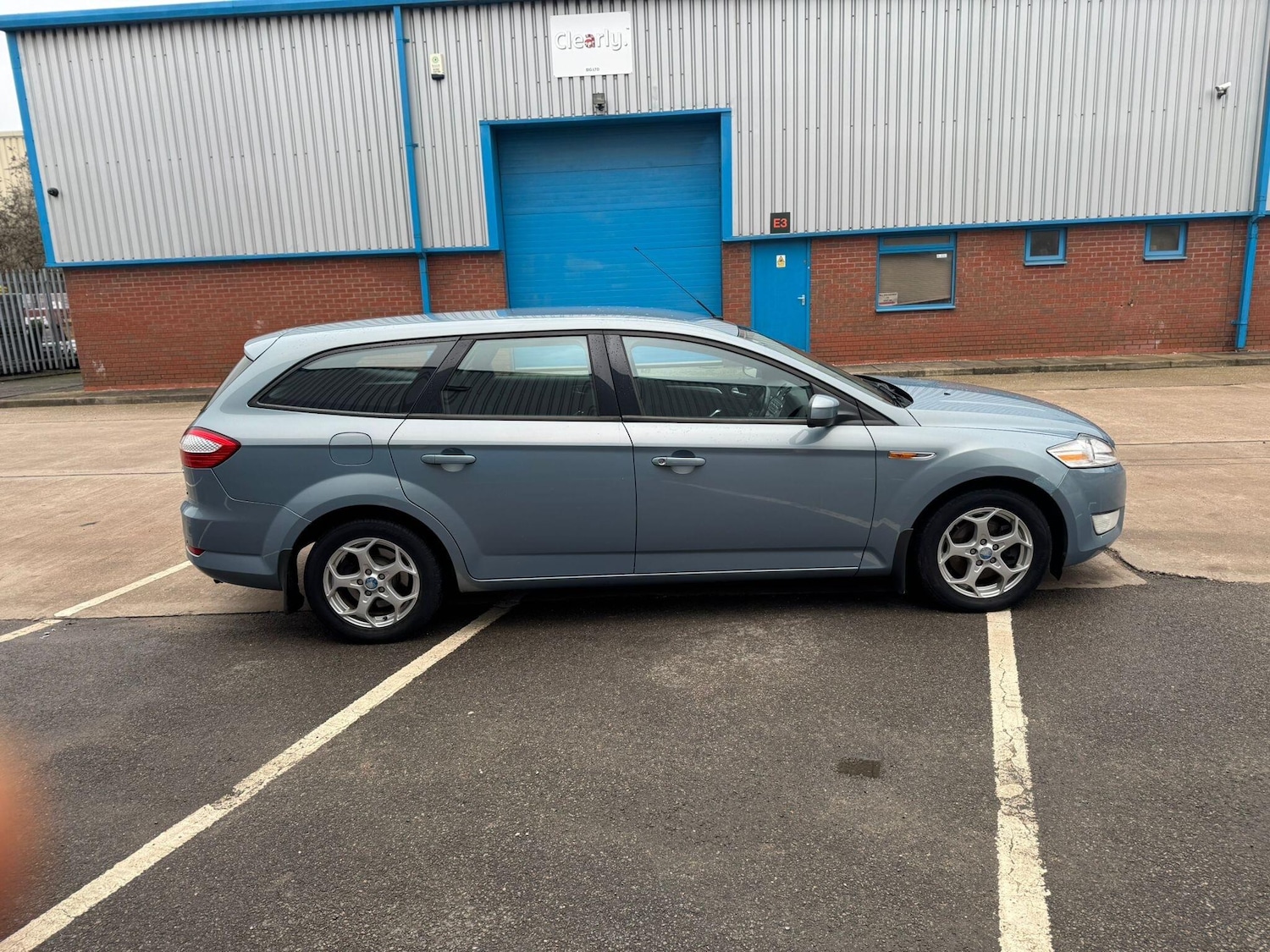 Used Ford Mondeo 2010 for sale - 77538130: Photo 4