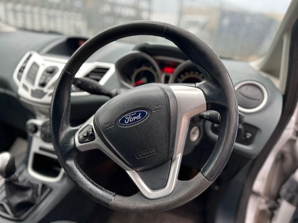 Used Ford Fiesta 2010 for sale - 73151204: Photo 16