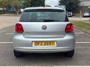 Used Volkswagen Polo 2010 for sale - 75624212: Photo