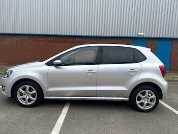Used Volkswagen Polo 2010 for sale - 75624212: Photo