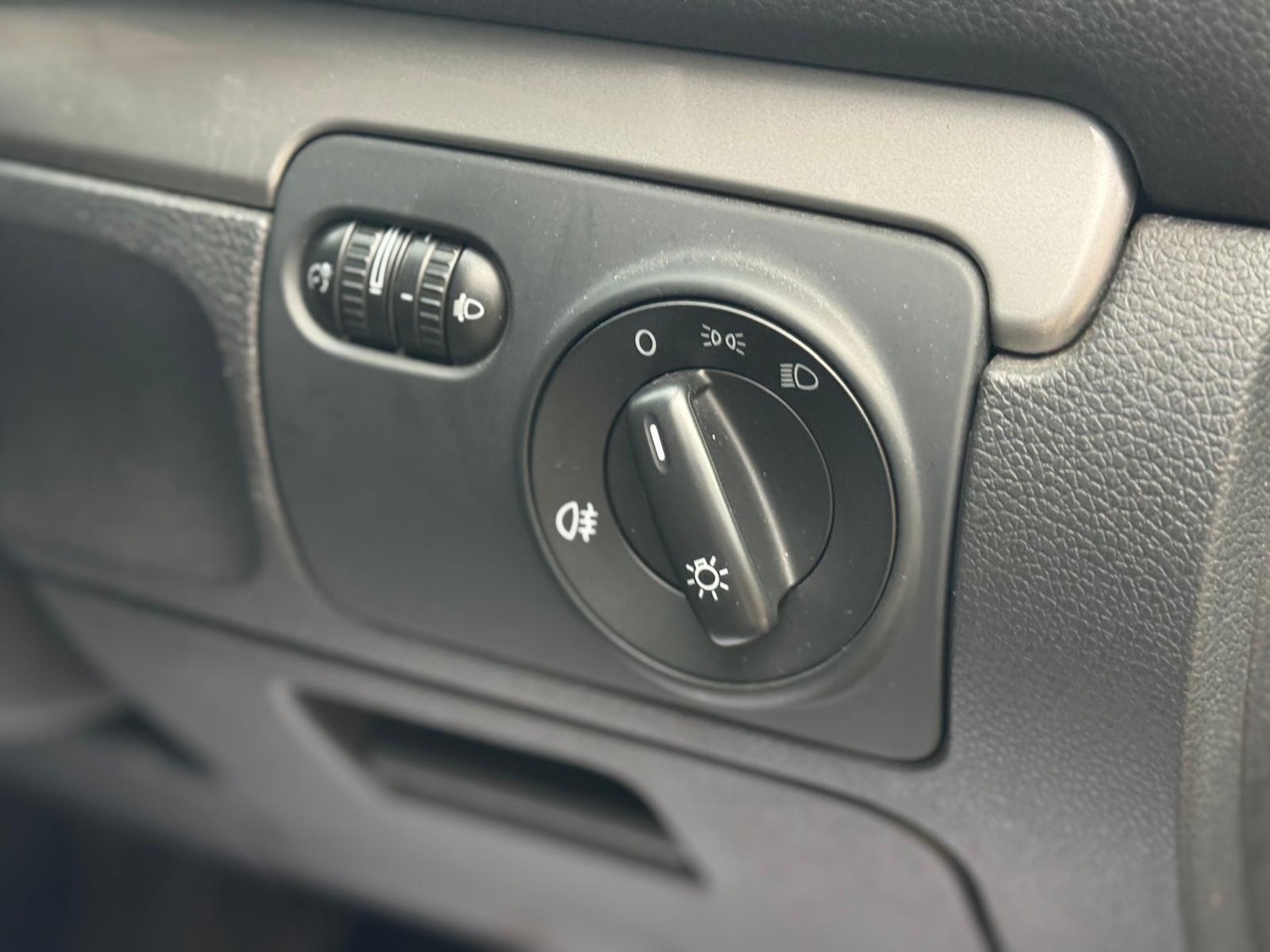 Used Volkswagen Golf 2010 for sale - 77074631: Photo 19