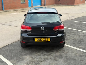 Used Volkswagen Golf 2010 for sale - 77074631: Photo