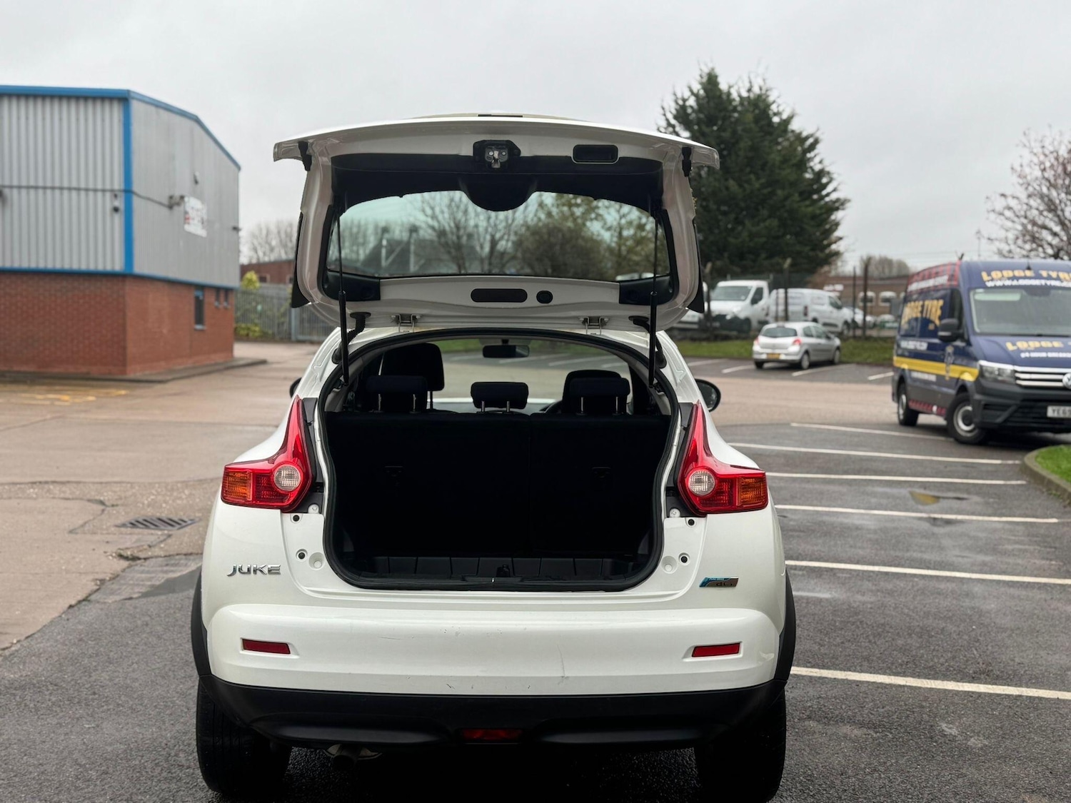 Used Nissan Juke 2014 for sale - 76607394: Photo 27