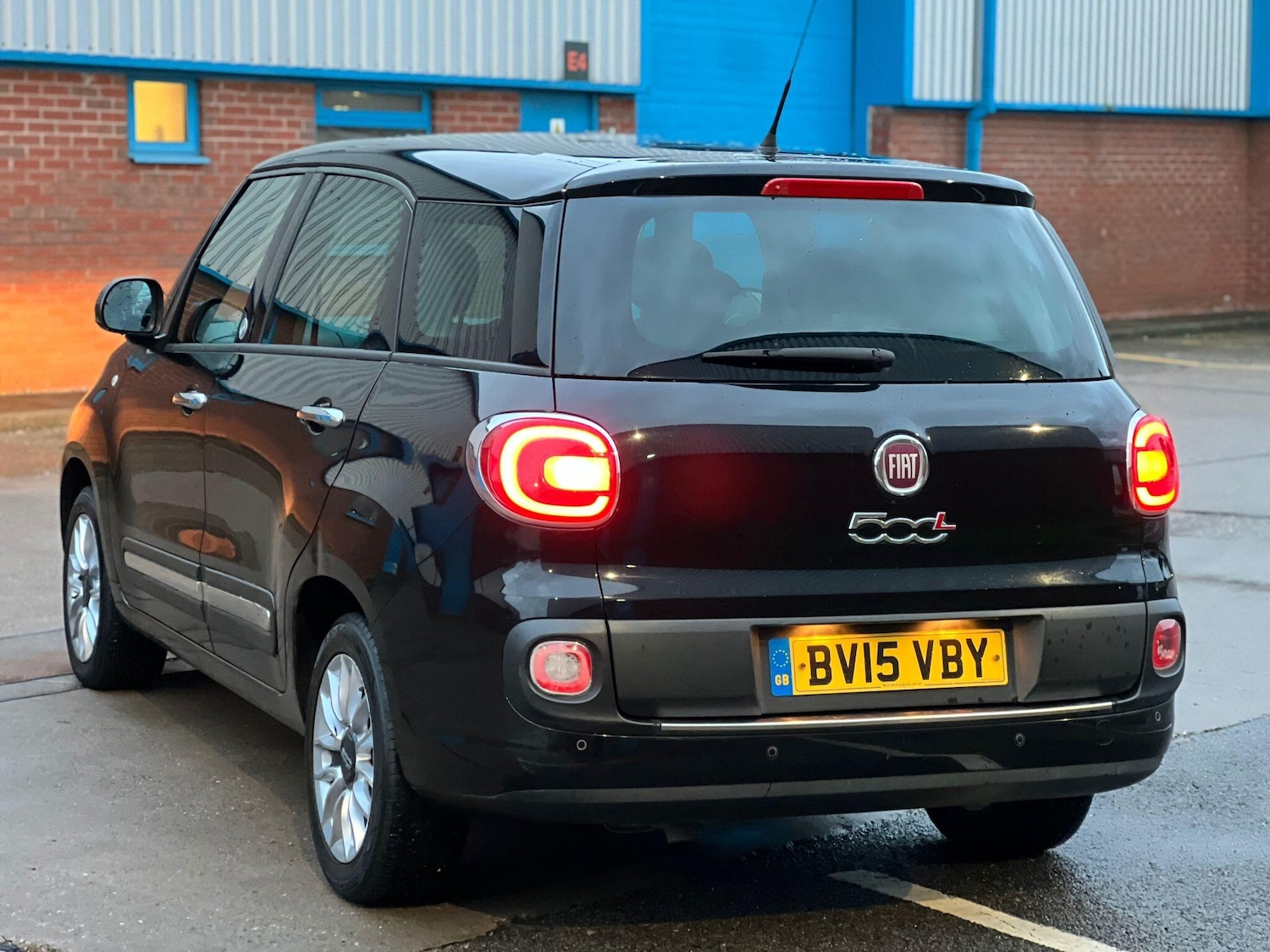 Used Fiat 500L 2015 for sale - 76850424: Photo 10