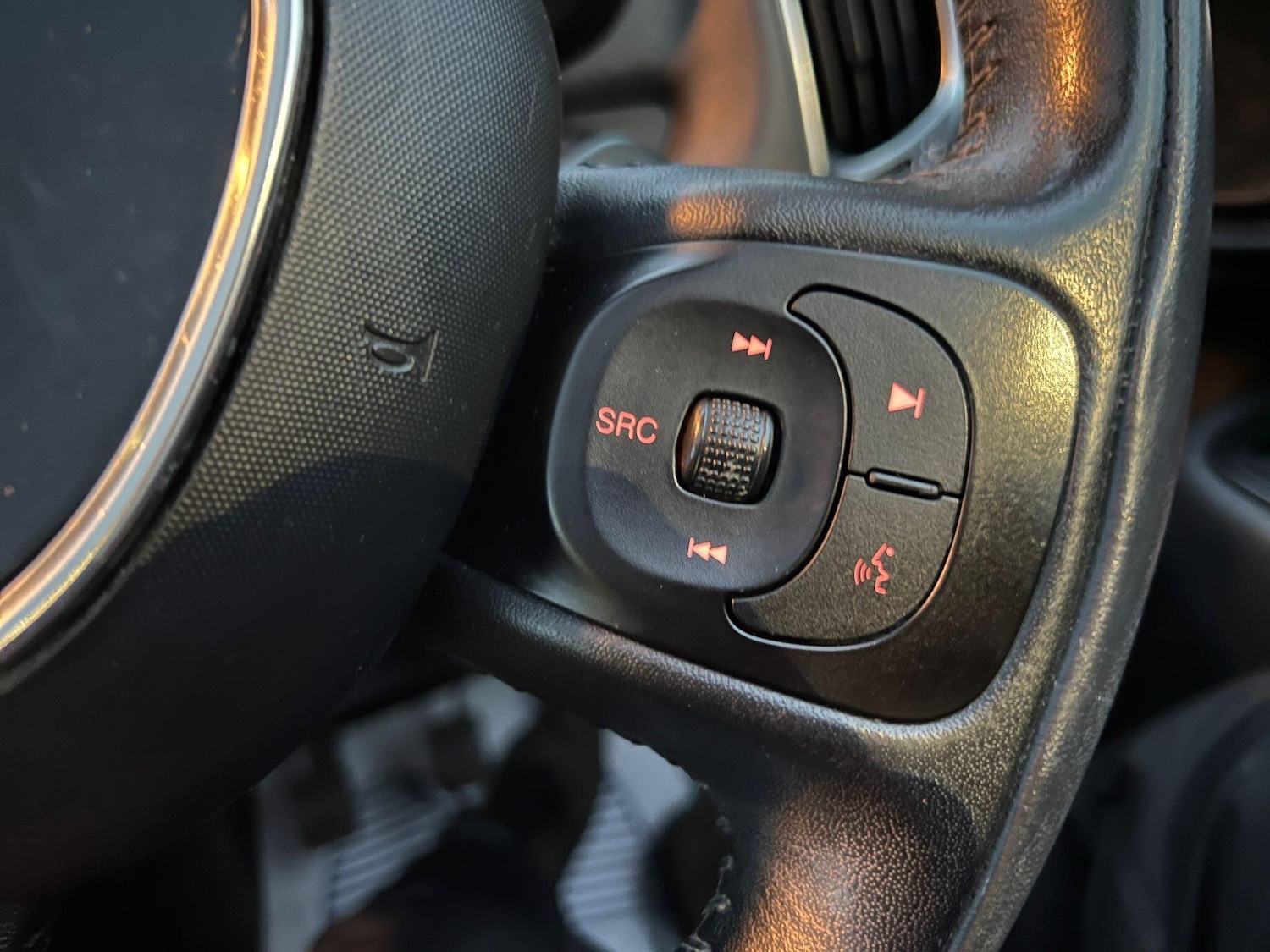 Used Fiat 500L 2015 for sale - 76850424: Photo 20