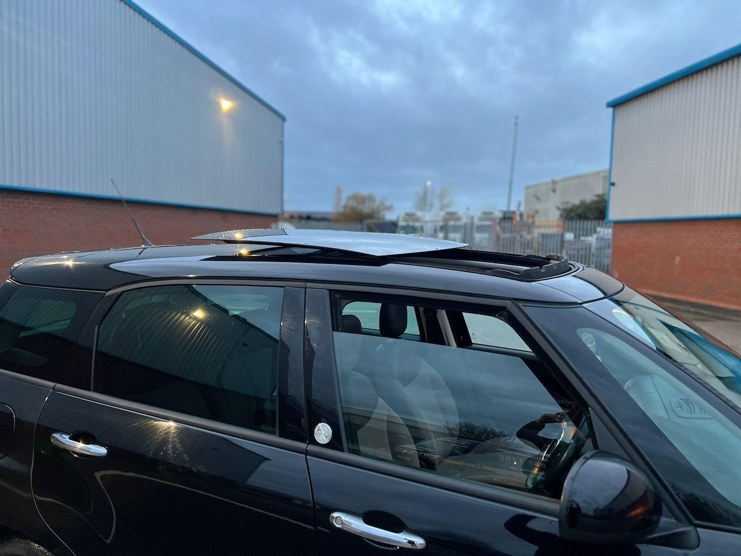 Used Fiat 500L 2015 for sale - 76850424: Photo 22