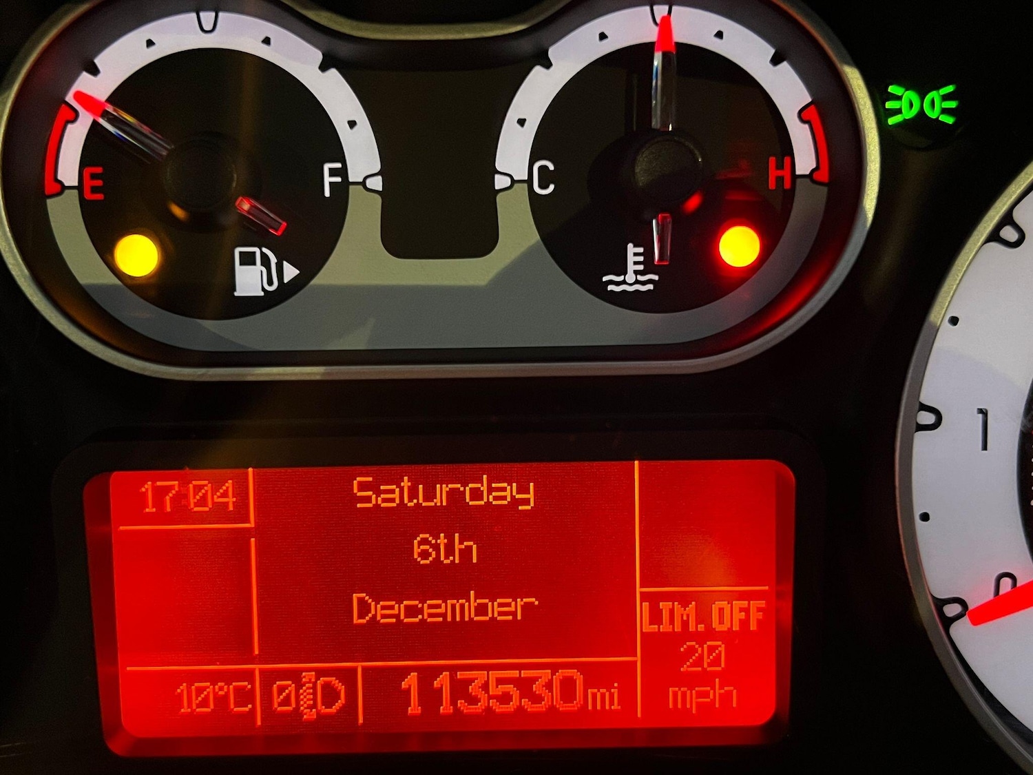 Used Fiat 500L 2015 for sale - 76850424: Photo 24