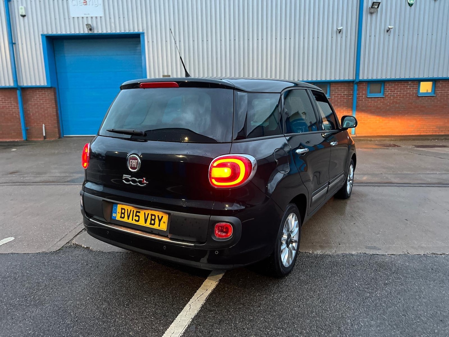Used Fiat 500L 2015 for sale - 76850424: Photo 6