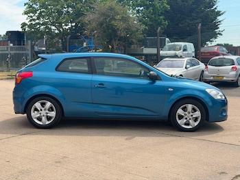 Used Kia Pro Ceed 2010 for sale - 79601384: Photo