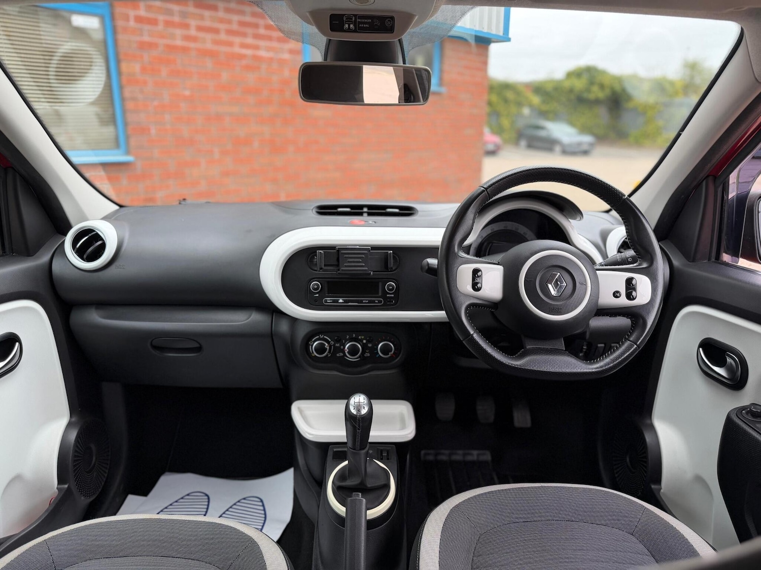 Used Renault Twingo 2014 for sale - 78100780: Photo 14