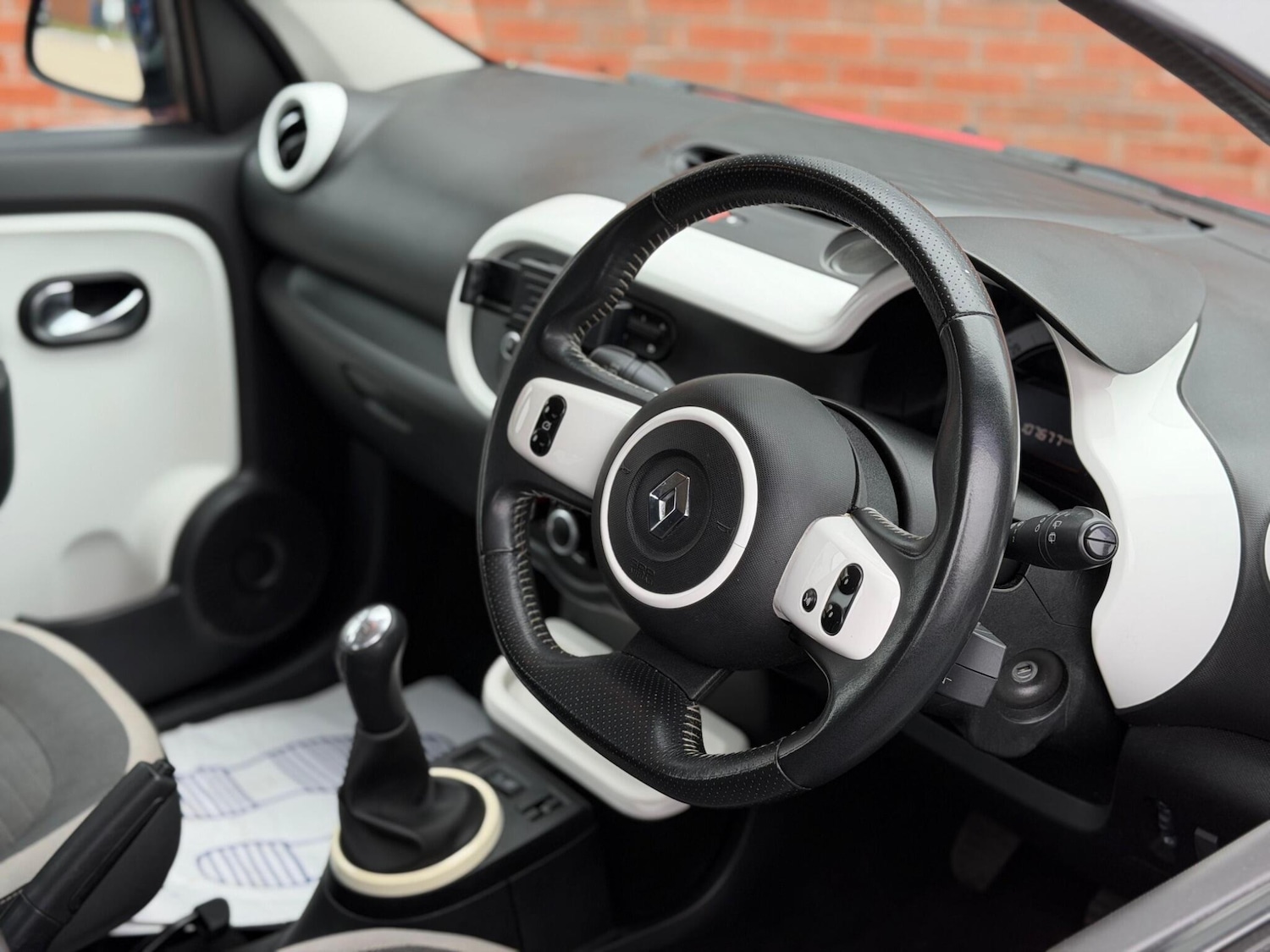 Used Renault Twingo 2014 for sale - 78100780: Photo 15