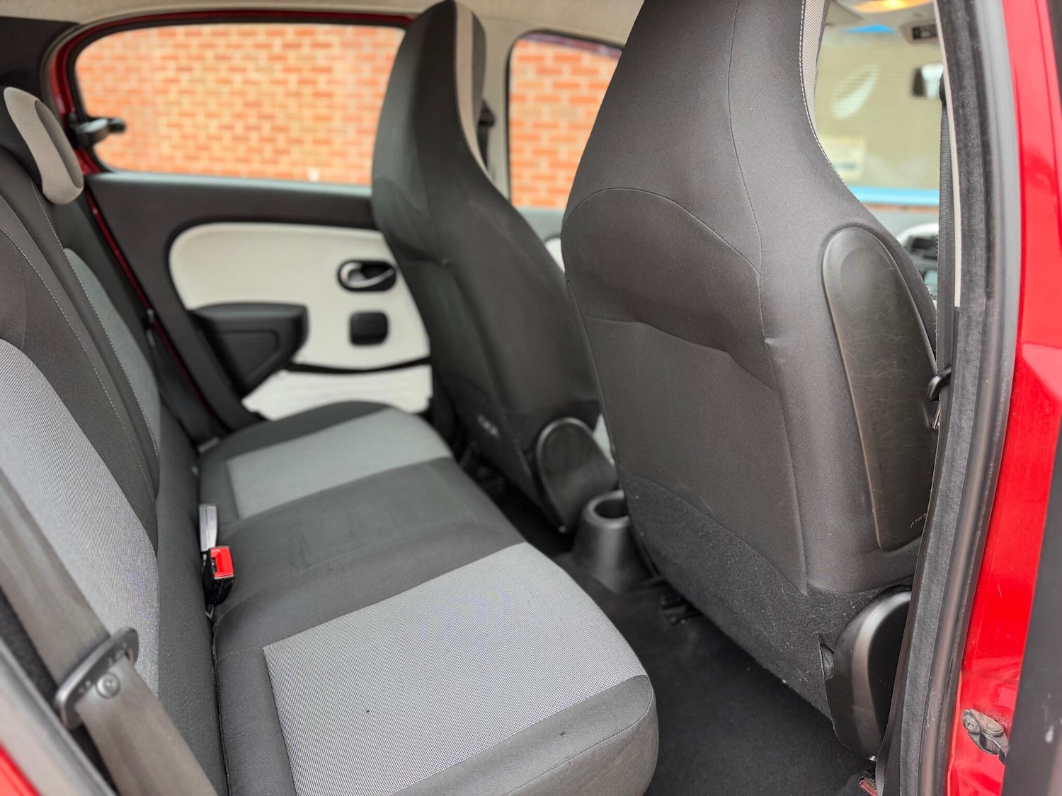 Used Renault Twingo 2014 for sale - 78100780: Photo 18