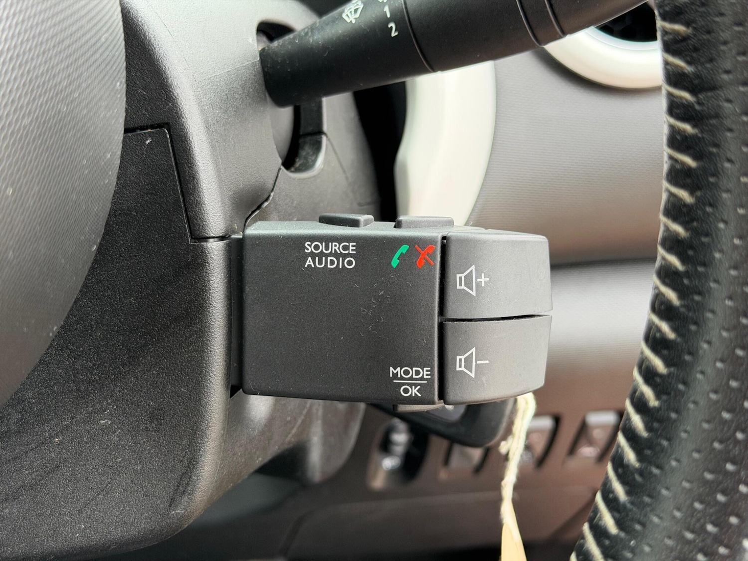 Used Renault Twingo 2014 for sale - 78100780: Photo 24