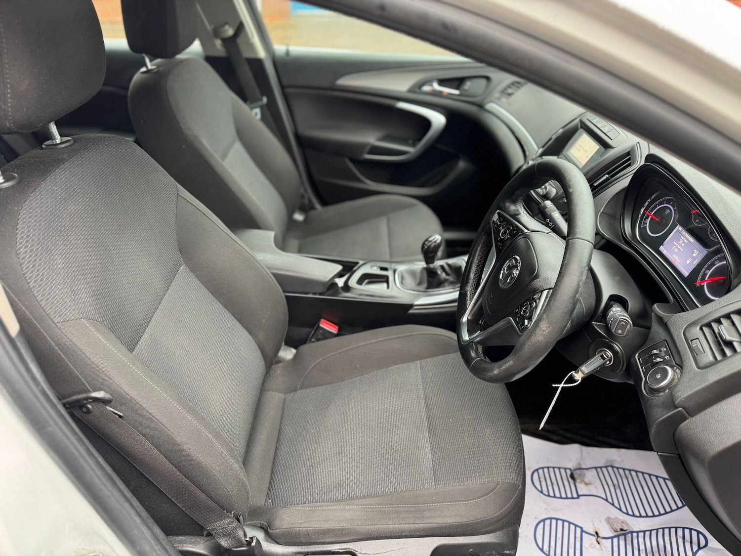 Used Vauxhall Insignia 2015 for sale - 77386275: Photo 13