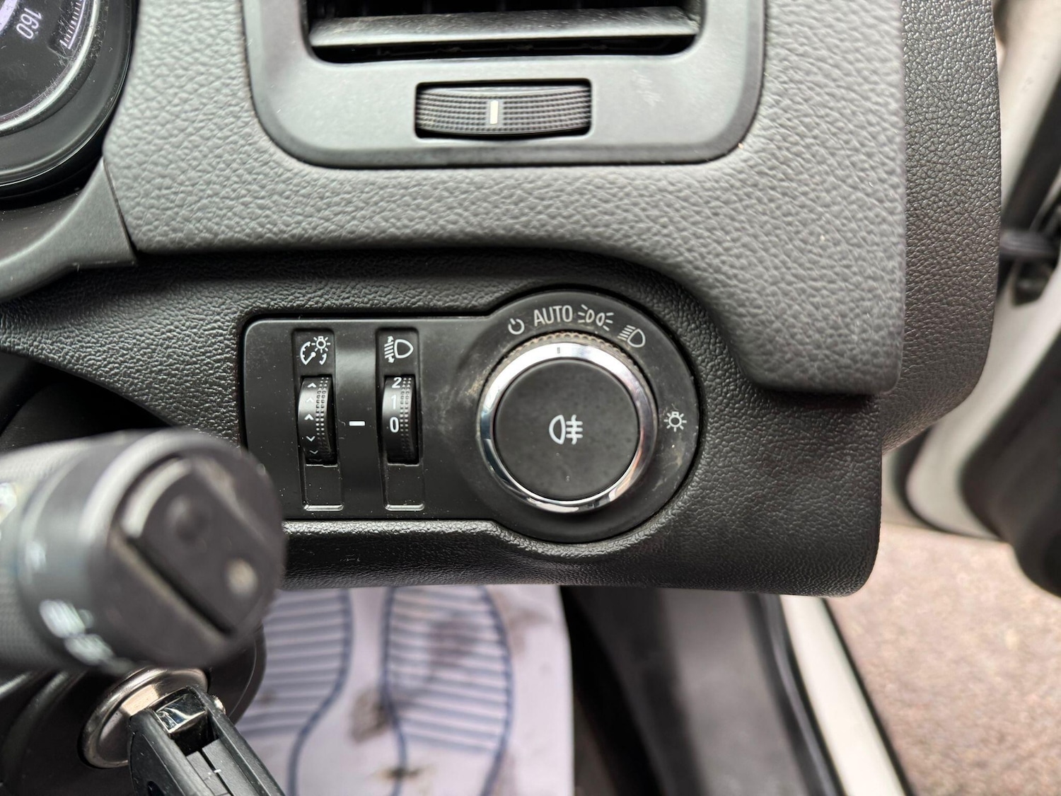 Used Vauxhall Insignia 2015 for sale - 77386275: Photo 19