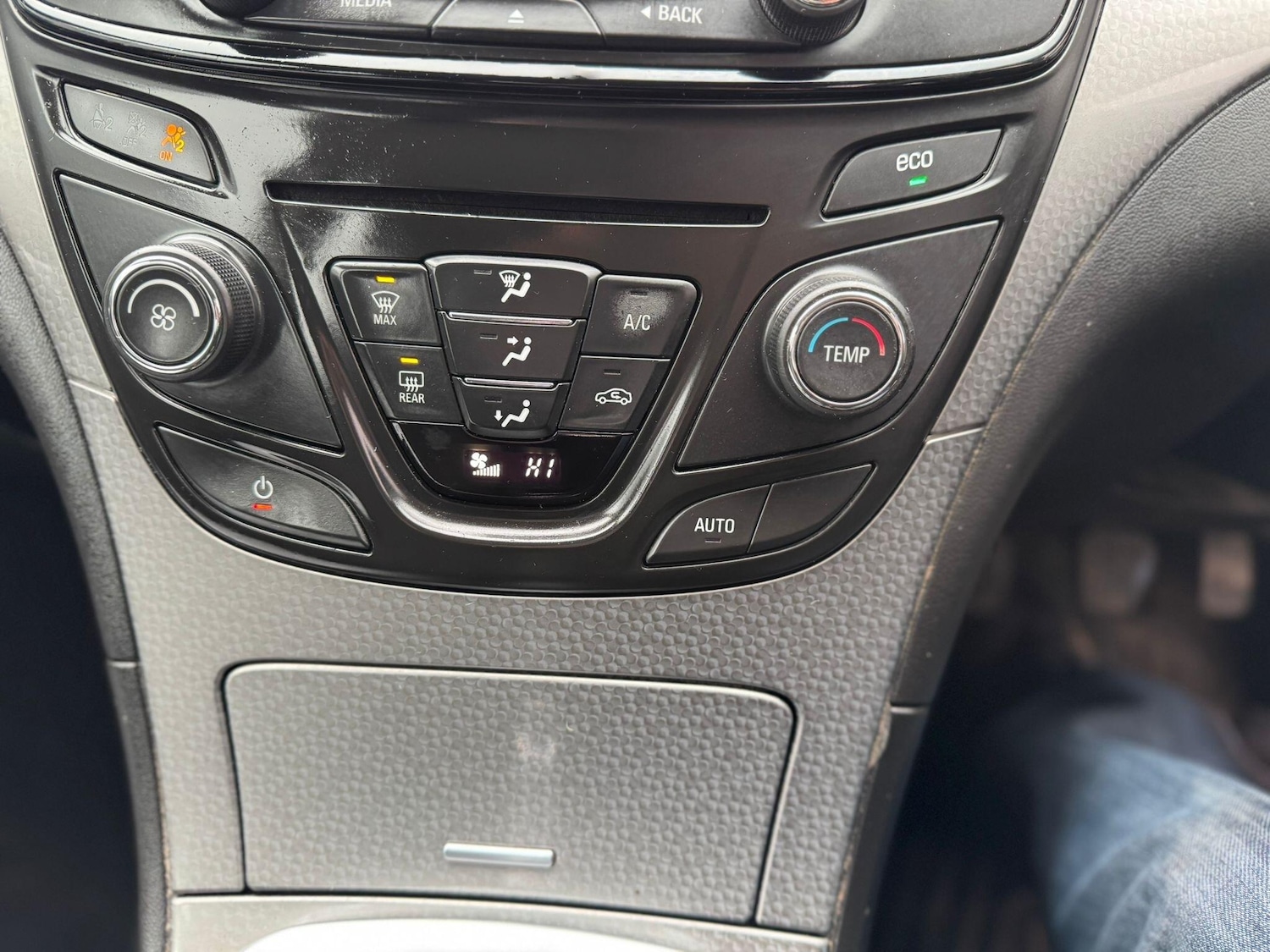 Used Vauxhall Insignia 2015 for sale - 77386275: Photo 20