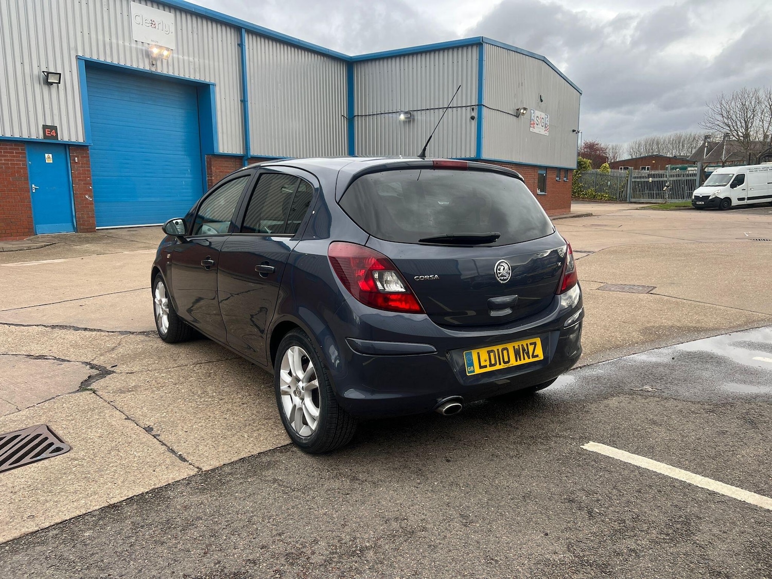 Used Vauxhall Corsa 2010 for sale - 76632754: Photo 9