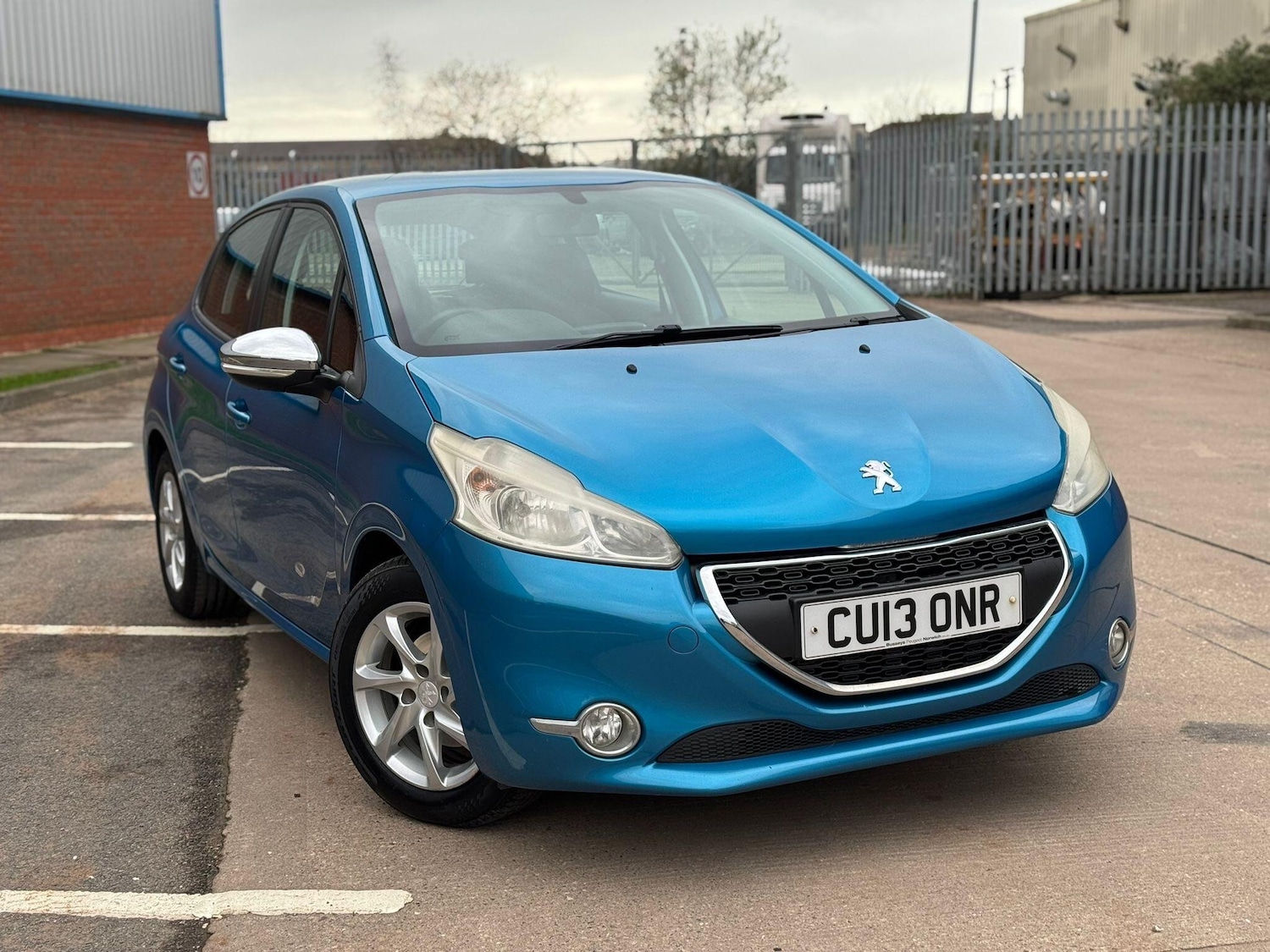 Used Peugeot 208 2013 for sale - 78058650: Photo 5