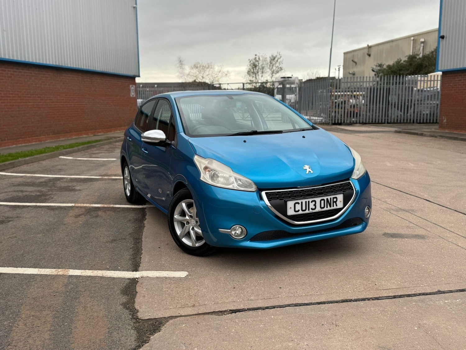 Used Peugeot 208 2013 for sale - 78058650: Photo 9