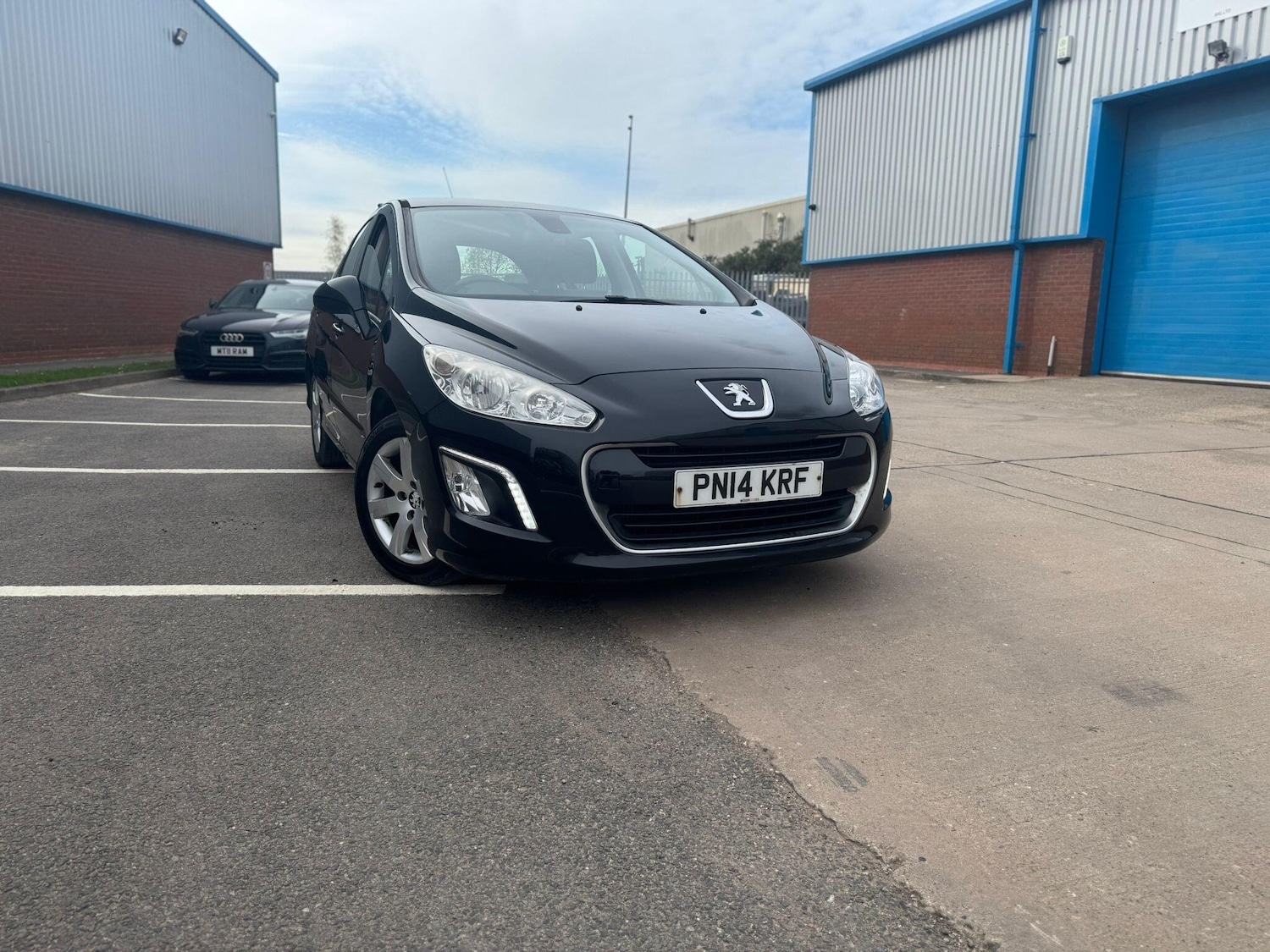 Used Peugeot 308 2014 for sale - 78204410: Photo 11