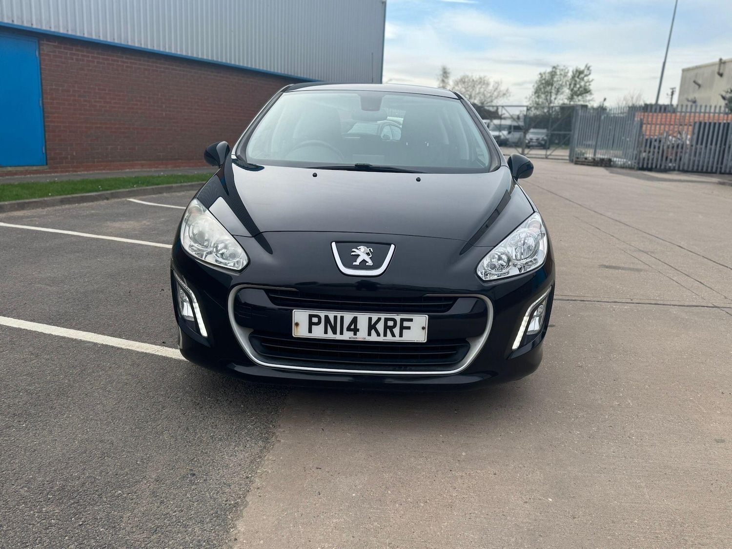 Used Peugeot 308 2014 for sale - 78204410: Photo 12