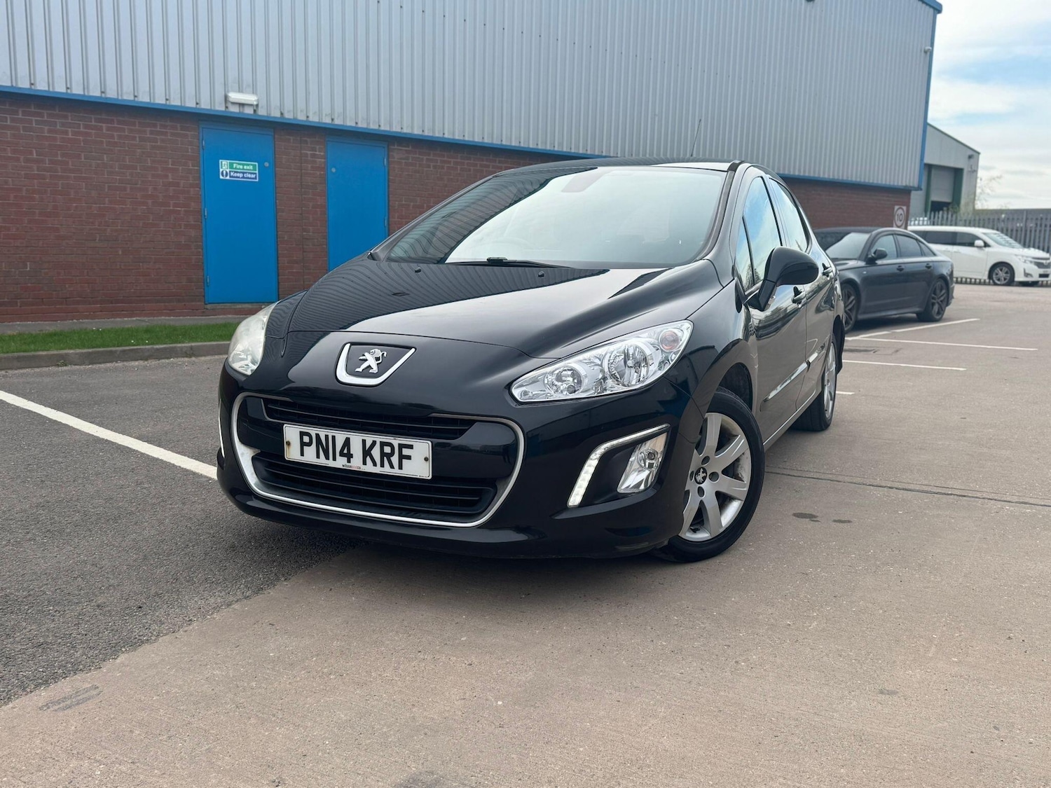 Used Peugeot 308 2014 for sale - 78204410: Photo 13