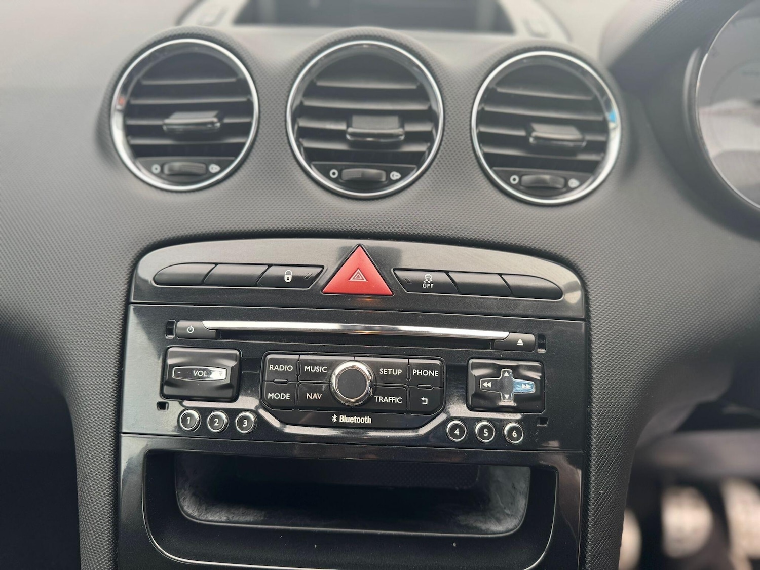 Used Peugeot 308 2014 for sale - 78204410: Photo 21