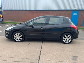 Used Peugeot 308 2014 for sale - 78204410: Photo