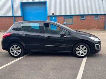 Used Peugeot 308 2014 for sale - 78204410: Photo