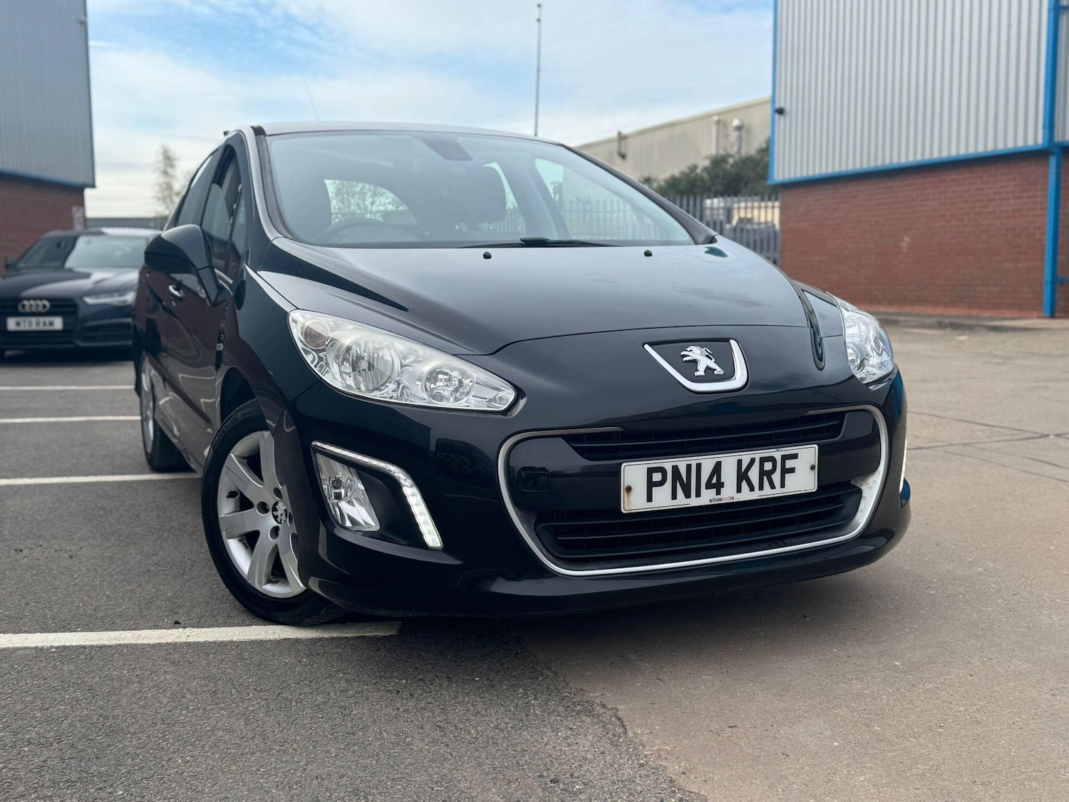 Used Peugeot 308 2014 for sale - 78204410: Photo 8
