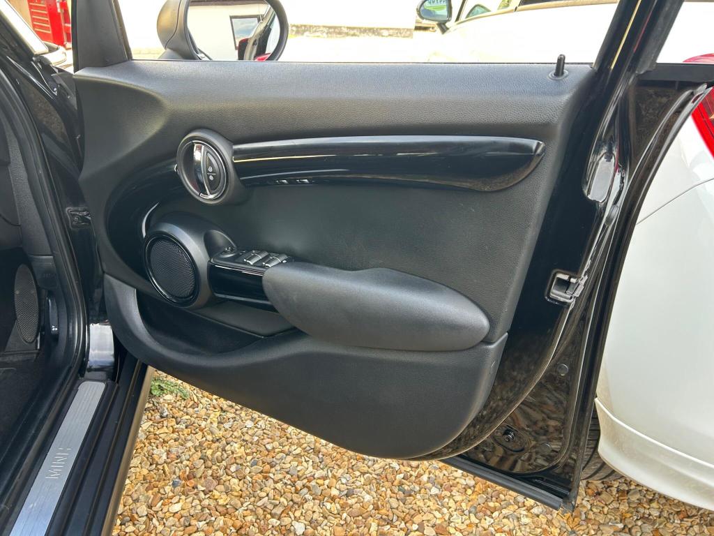 Used MINI Hatch 2015 for sale - 76723455: Photo 24