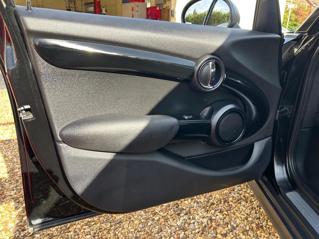 Used MINI Hatch 2015 for sale - 76723455: Photo 25