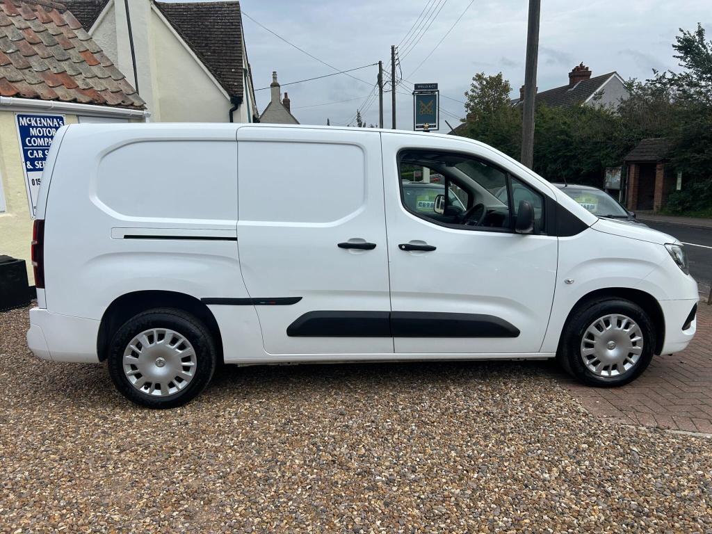 Used Vauxhall Combo 2020 for sale - 76723480: Photo 2