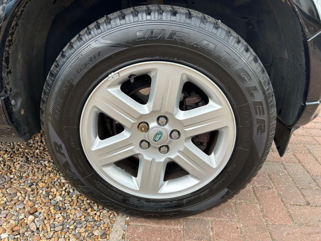 Used Land Rover Freelander 2011 for sale - 76757033: Photo 12