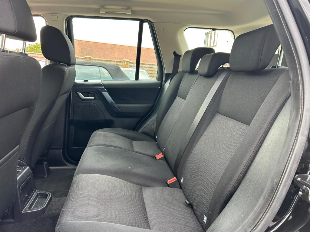 Used Land Rover Freelander 2011 for sale - 76757033: Photo 15