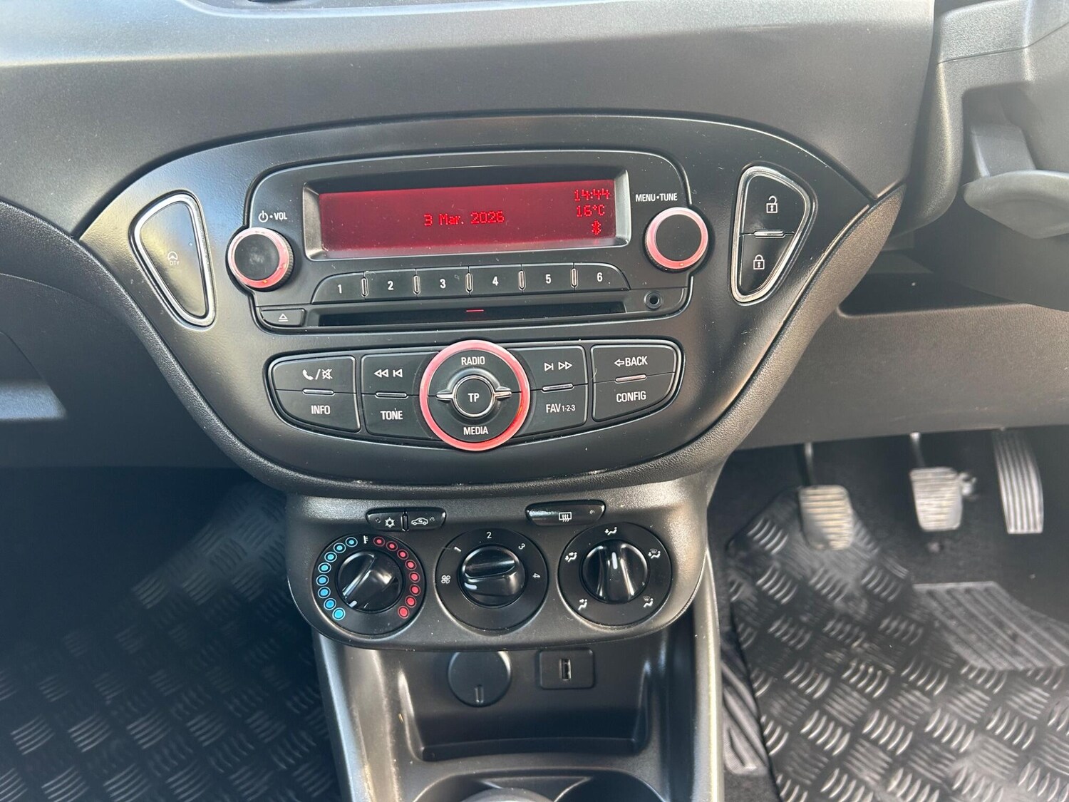 Used Vauxhall Corsa Van 2018 for sale - 77683896: Photo 18