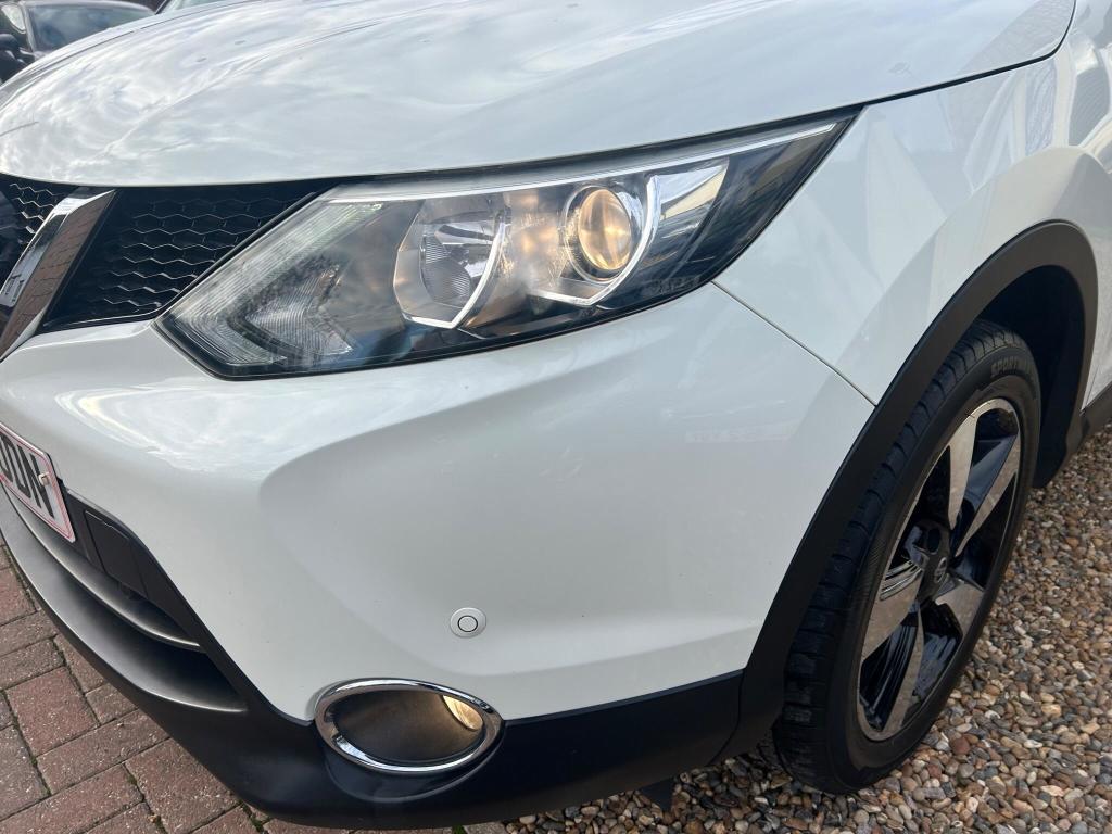 Used Nissan Qashqai 2015 for sale - 76723425: Photo 10