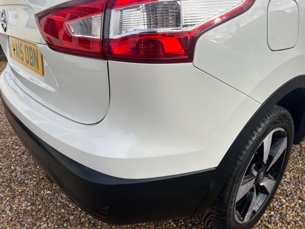 Used Nissan Qashqai 2015 for sale - 76723425: Photo 11