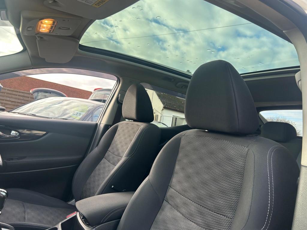 Used Nissan Qashqai 2015 for sale - 76723425: Photo 18