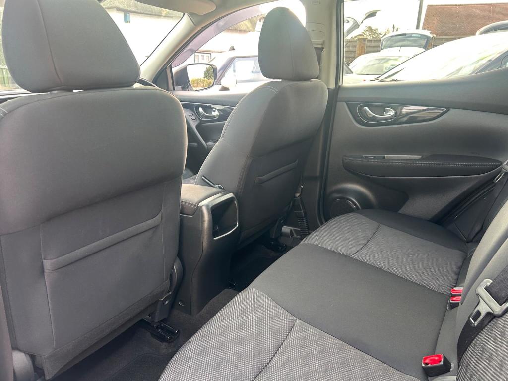 Used Nissan Qashqai 2015 for sale - 76723425: Photo 20