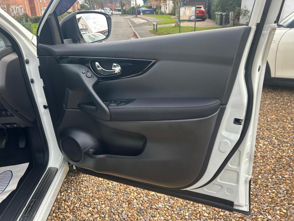 Used Nissan Qashqai 2015 for sale - 76723425: Photo 34