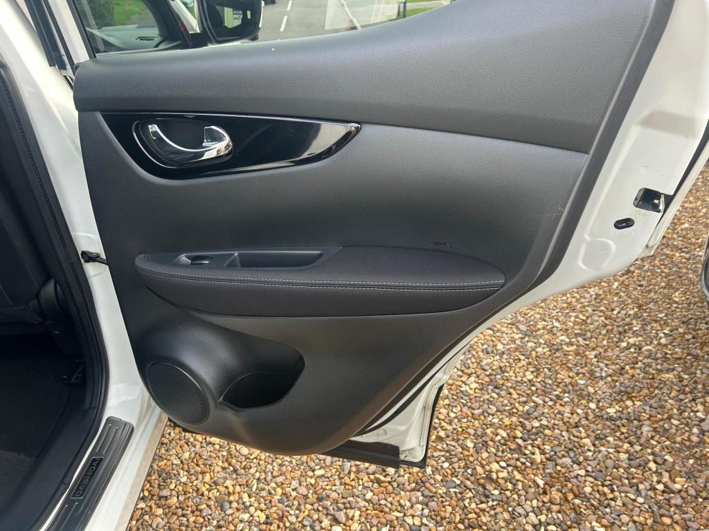 Used Nissan Qashqai 2015 for sale - 76723425: Photo 36