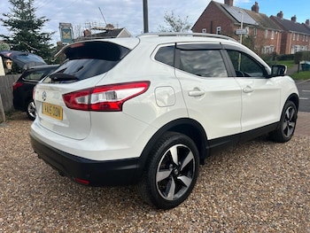 Used Nissan Qashqai 2016 for sale - 76723425: Photo