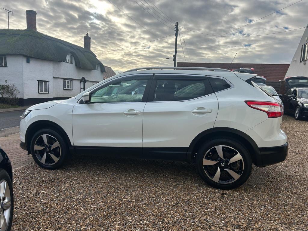 Used Nissan Qashqai 2015 for sale - 76723425: Photo 6