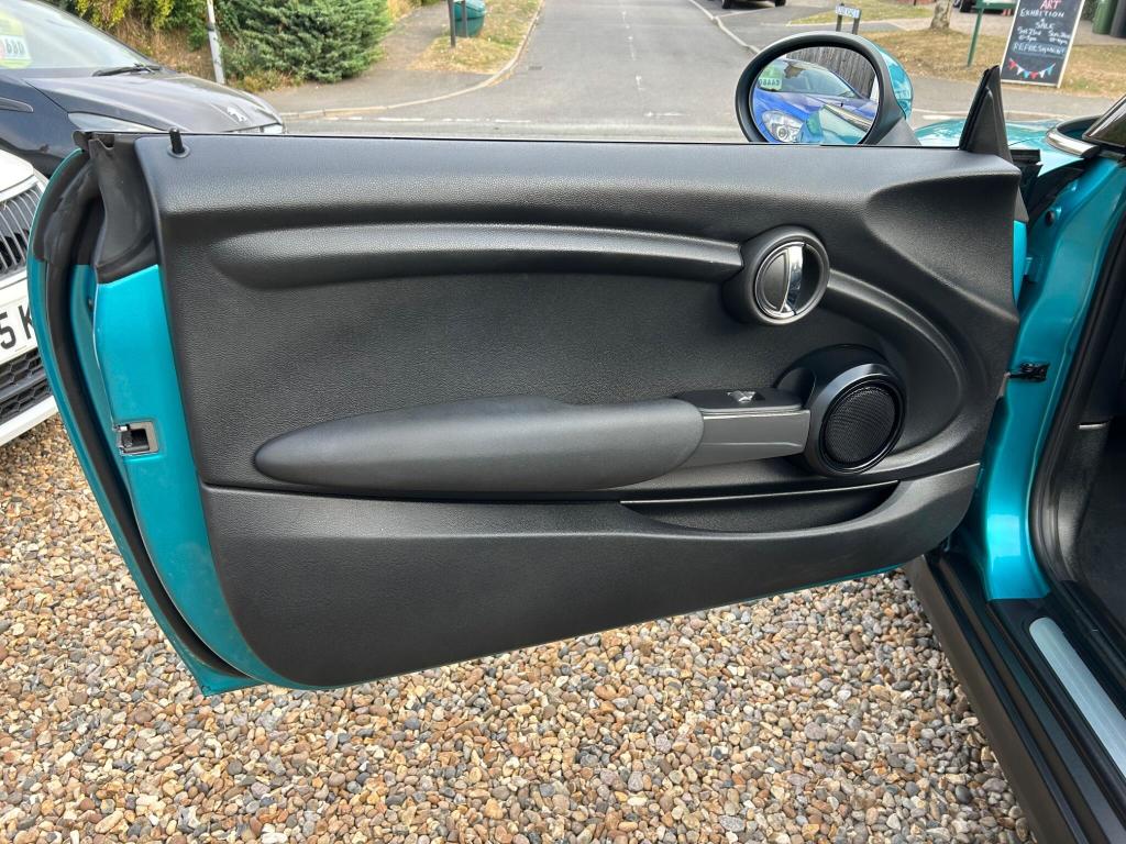 Used MINI Convertible 2017 for sale - 76723434: Photo 13